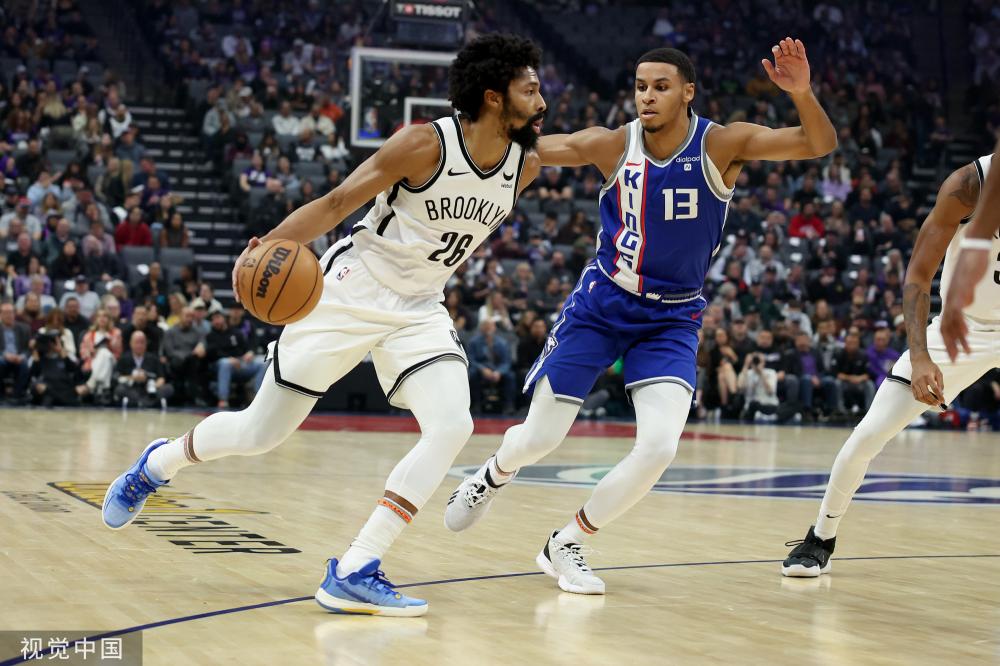 连续两年闯 连续两年闯