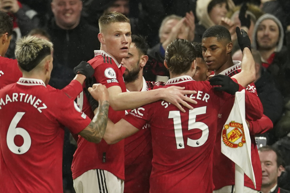 足球不仅是 足球不仅是